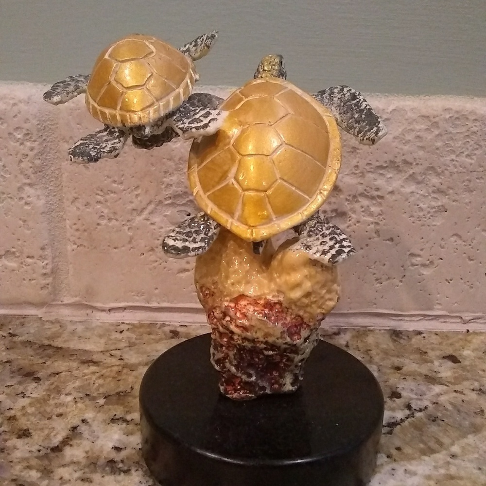 SPI Gallery Imperial Small Sea Turtle Duo Sculptur